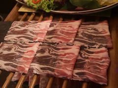 -老牌坊云南鱼豆花火锅(哈西万达店)