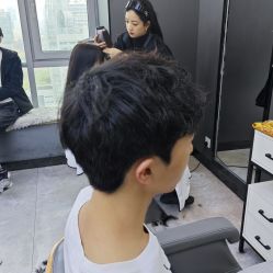 -藤野造型烫发染发