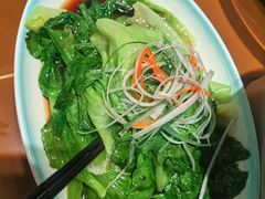 -自己人·宜昌菜(水悦城店)