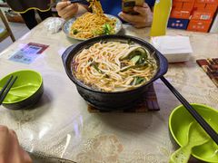 -砂锅米线