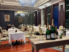 -龙虾酒吧扒房(宁波香格里拉店)