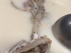 -泉畔人家·老济南经典鲁菜(大明湖店)