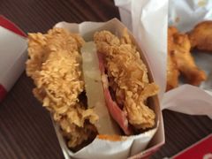 -肯德基(中纬店)