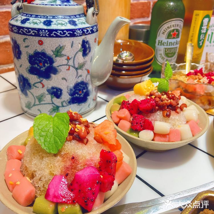 上海|串谱·鸡脚筋串串火锅|现串的串串才好吃