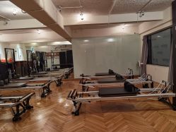 -无界瑜伽普拉提