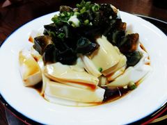 皮蛋豆腐-虾弄弄海派小龙虾·牛羊蝎子火锅