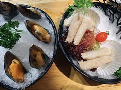 -湊湊火锅·茶憩(杭州湖滨银泰in77店)