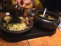 -云海肴·汽锅鸡·云南菜(天山百盛优客店)