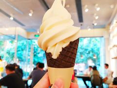 -喜茶(上海打浦桥日月光gelato lab+店)