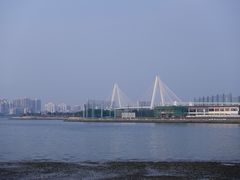 -万绿园