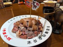 -乔家小院•非遗驴肉•本地小海鲜(滨河路店)