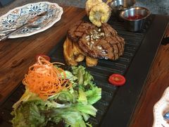 烤猪排套餐-I HOLIC艾豪丽披萨(KKone店)