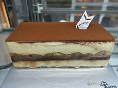 -Dough&Joe团憩(瑞虹天地月亮湾店)