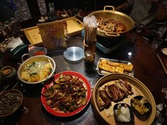 -破瓦寒窑·地摊烤羊排