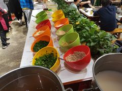 -钢管厂五区小郡肝串串香(蜀都万达店)
