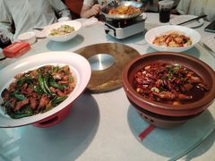 -阿瓦山寨·湘菜现炒·剁椒鱼头王(咸阳总店)