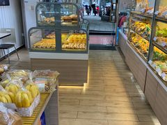 面包甜点陈列柜-沁园(新沙正街店)