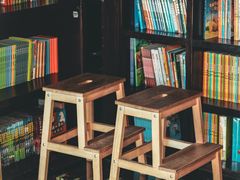 -钟书阁(松江泰晤士小镇店)