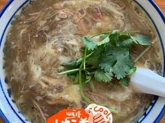 -罗卜李包子羊肉汤