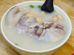 -雷祖芳老妈蹄花店