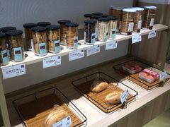 自助取餐区-顶东面包花园·生日蛋糕(世博店)