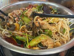 -周良天山牛杂城(天山路总店)