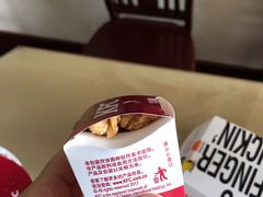 -肯德基(东安路站店)