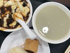 -聚德华天护国寺小吃(甜水园店)