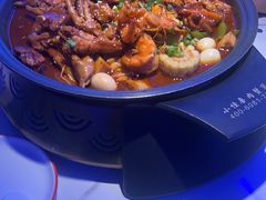 -徐记小怪兽肉蟹煲店(哈西万达金街店)
