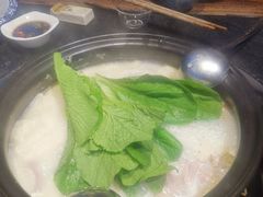 -大匠工房古船木艺术餐厅·猪肚鸡专门店(长白仙岛店)