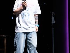 -交通银行前滩31演艺中心