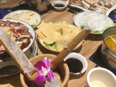 -龙聚德北京烤鸭(沙坪坝华宇A馆店)