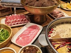 -巴奴毛肚火锅(龙湖锦艺城店)