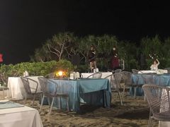 -亚龙湾希尔顿自助餐厅·海鲜·烧烤·沙滩BBQ·现场乐队