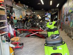 -摩道团机车工坊 摩托车维修 精洗店