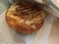 -星巴克臻选(杭州嘉里中心1F店)