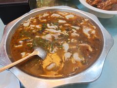 酸菜鱼-川人川菜馆·小龙虾·鲜虾现做(黄山路店)