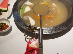 -左庭右院鲜牛肉火锅(金山万达店)