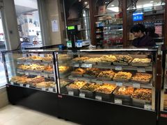 面包甜点陈列柜-洪长兴(云南南路店)