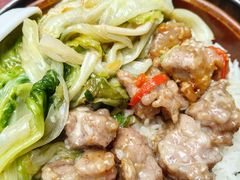 蒜香排骨饭-祥胜美食