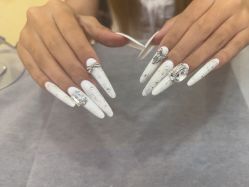 -鲸彩·美甲美睫科技护肤