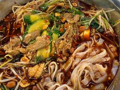 -周良天山牛杂城(天山路总店)
