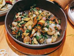 -云海肴·汽锅鸡·云南菜(天山百盛优客店)