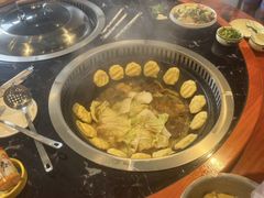 -王老六铁锅炖鱼(大东沟总店)
