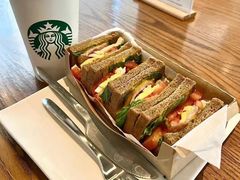 -星巴克(上海长宁来福士1F店)