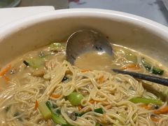 -三姐妹·海鲜大排档