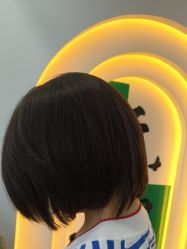 -V7 HAIR SALON