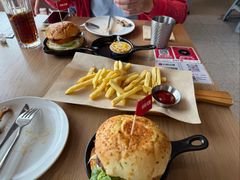 -必胜客(航洋国际店)