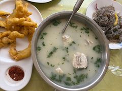 -雪湖煜辰鱼头老店(雪野湖店)