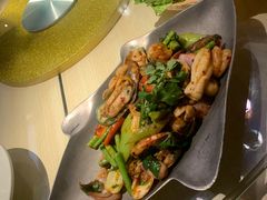 -大头虾越式风味餐厅(光明广场店)